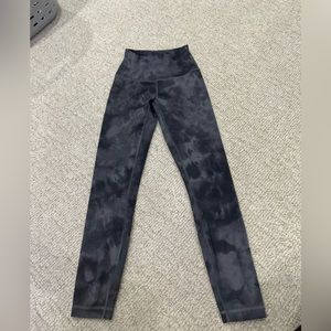 LULULEMON 🍋 Marble Tie-Dye Leggings